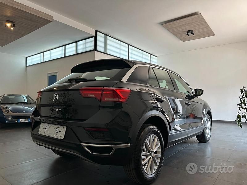 Usata VW T-Roc Style 150 CV (110 kW) 2020 Nero SUV