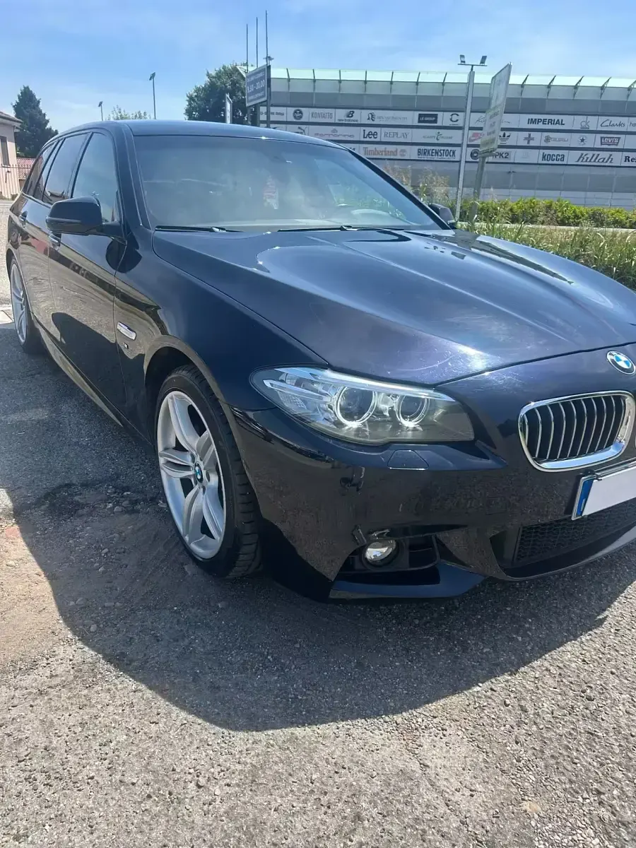 Usata BMW 520 M Sport 190 CV (139 kW) 2015 Blu Station wagon