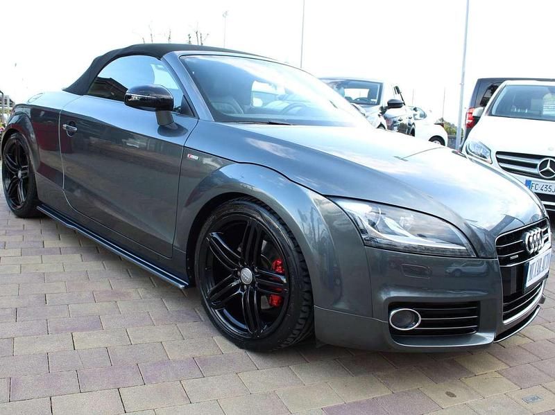 Usata Audi TT Roadster Advanced 170 CV (125 kW) 2012 Grigio Cabrio