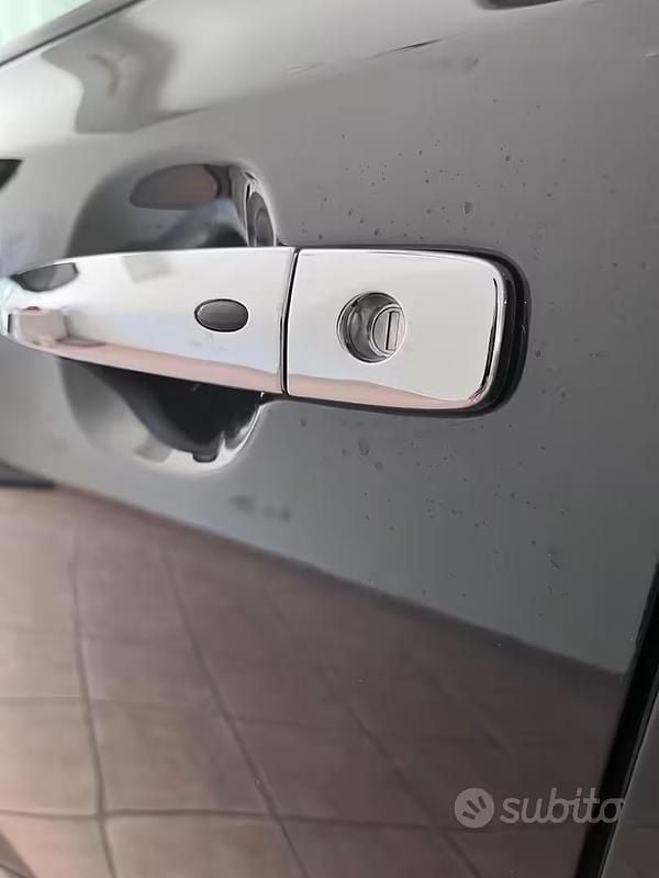 Usata Nissan Leaf N-Connecta 89 kW (122 CV) 2021 Nero Utilitaria