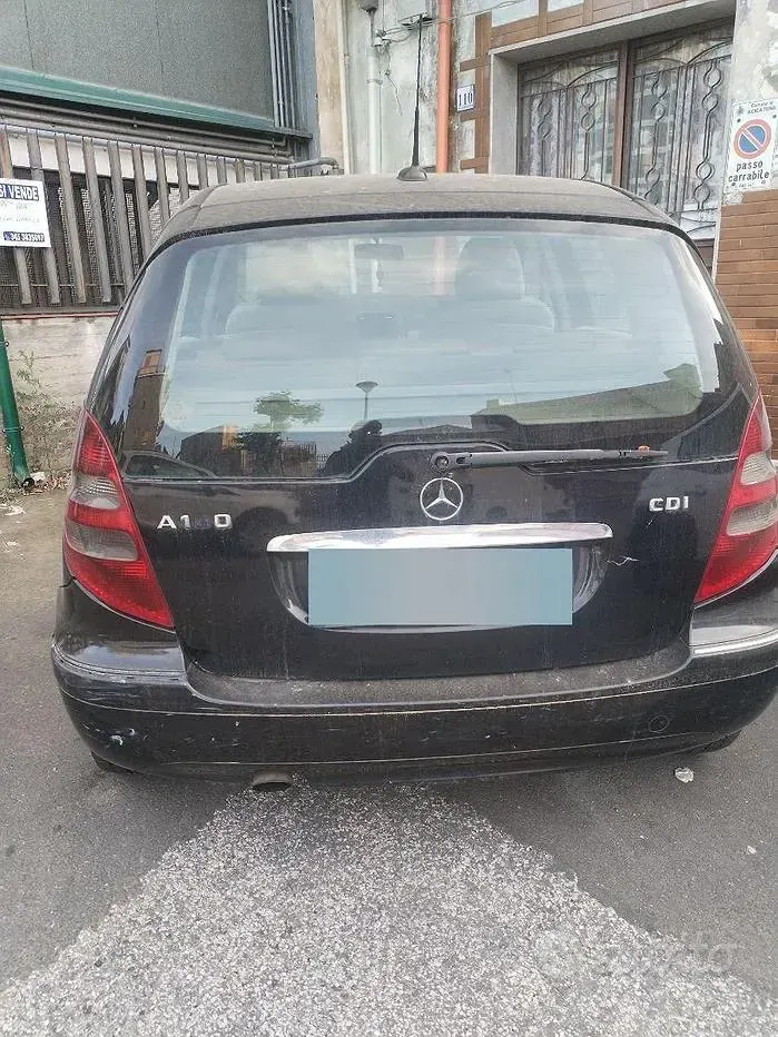 Usata Mercedes A180 Elegance 109 CV (80 kW) 2008 Nero Berlina