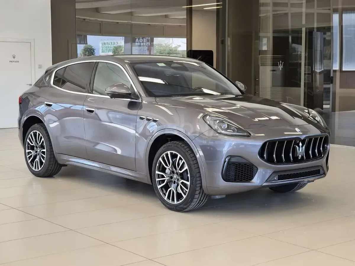Nuova Maserati Grecale 250 CV (183 kW) 2026 Grigio lava SUV