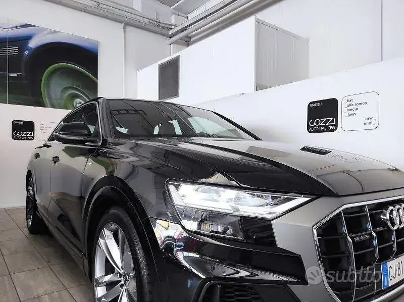 Usata Audi Q8 Sport 340 CV (250 kW) 2022 Nero SUV