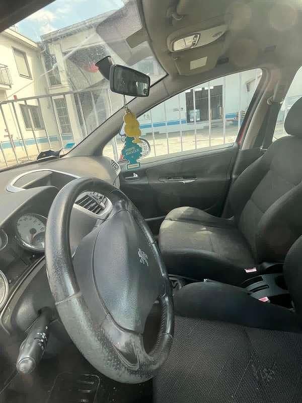 Gebraucht Peugeot 207 90 PS (66 kW) 2007 Limousine