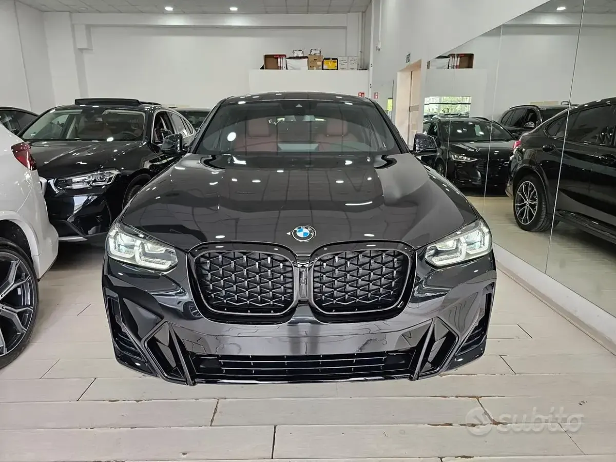 Usata BMW X4 M Sport 190 CV (139 kW) 2026 Saphire black SUV