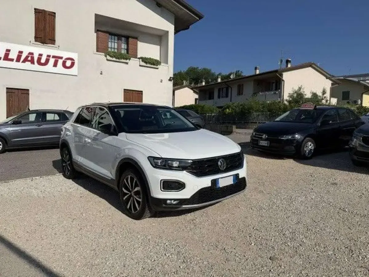 Usata VW T-Roc Style 116 CV (85 kW) 2018 Bianco SUV