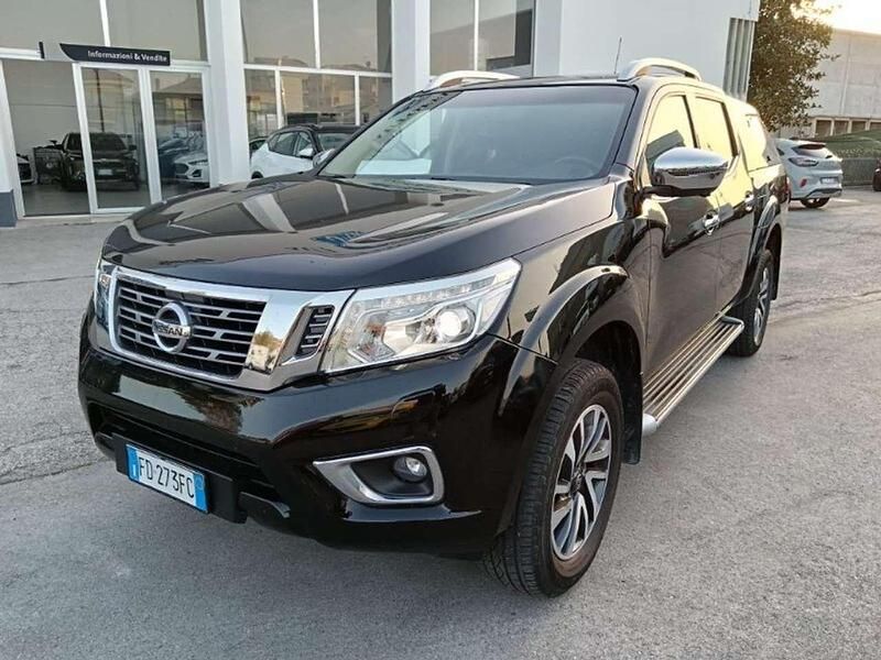 Second-hand Nissan Navara Tekna 190 CP (139 kW) 2016 Negru Pickup