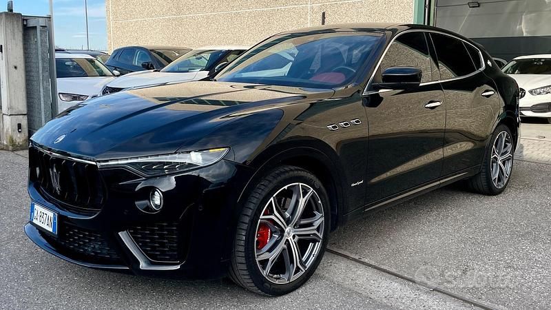 Usata Maserati Levante 275 CV (202 kW) 2020 Nero SUV