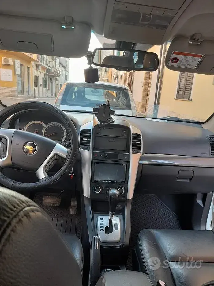 Usata Chevrolet Captiva 150 CV (110 kW) 2008 Bianco SUV