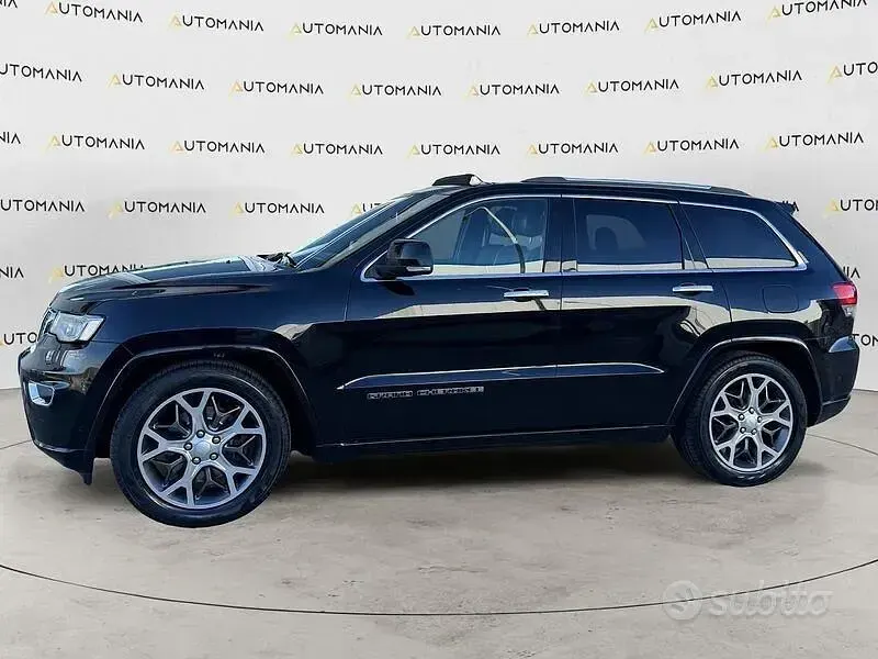 Usata Jeep Grand Cherokee Overland 250 CV (183 kW) 2020 Nero SUV