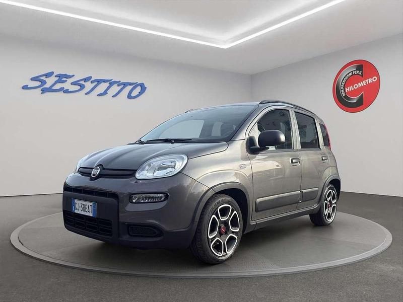Grigio Usata 2022 Fiat Panda City Life Due volumi | 10.800 € (Buon prezzo) - Immagine 1/4