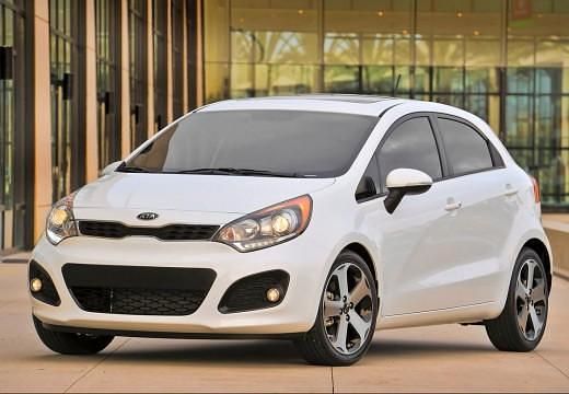 Usata Kia Rio EX 89 CV (65 kW) 2012 Bianco Berlina