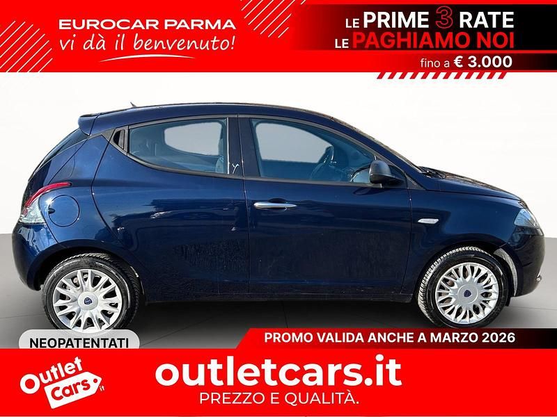 Usata Lancia Ypsilon Silver 69 CV (50 kW) 2017 Blu Utilitaria