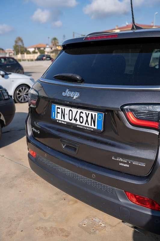 Usata Jeep Compass Limited 140 CV (102 kW) 2018 SUV