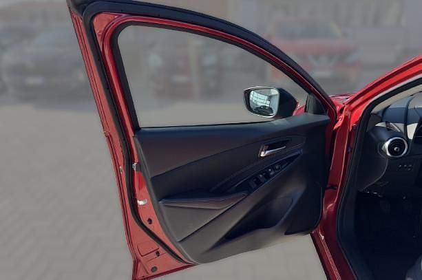 Usata Mazda 2 90 CV (66 kW) 2021 Soul red Berlina