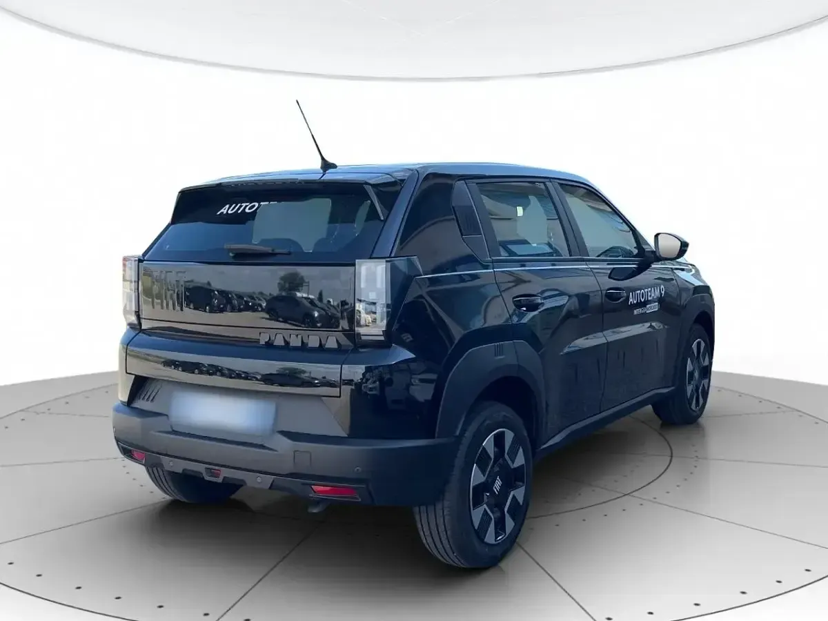 Usata Fiat Grande Panda Icon 101 CV (74 kW) 2026 Nero Utilitaria