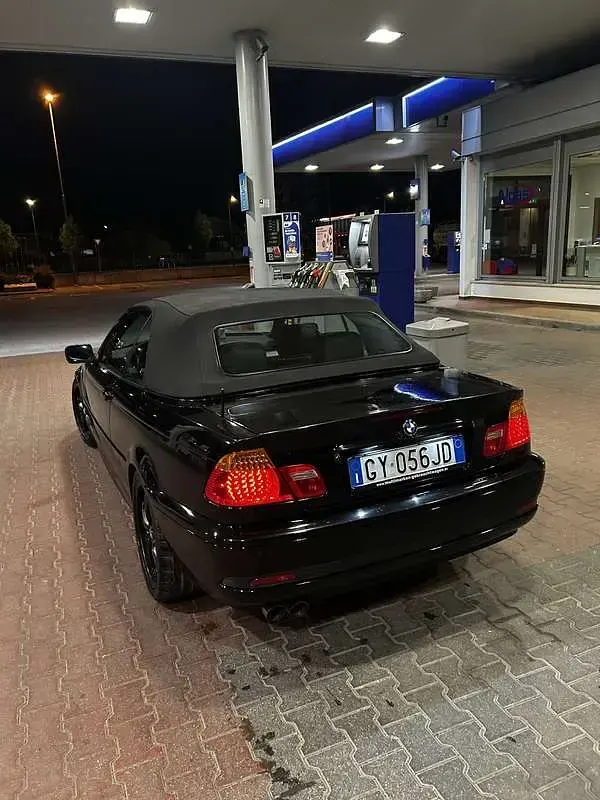 Usata BMW 318 Cabriolet 143 CV (105 kW) 2004 Cabrio