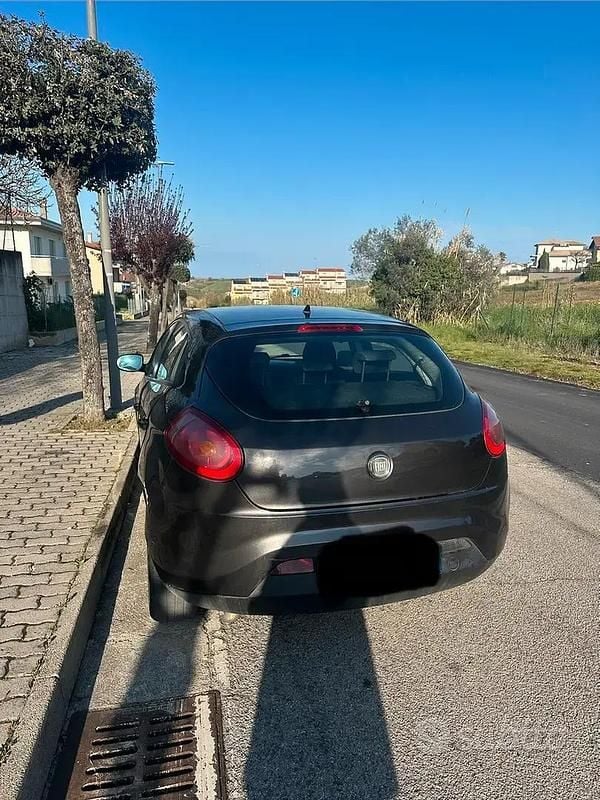 Usata Fiat Bravo Active 120 CV (88 kW) 2007 Grigio Utilitaria