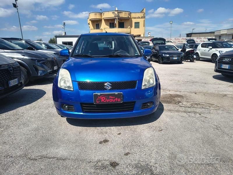 Usata Suzuki Swift GL 69 CV (50 kW) 2006 Blu Utilitaria