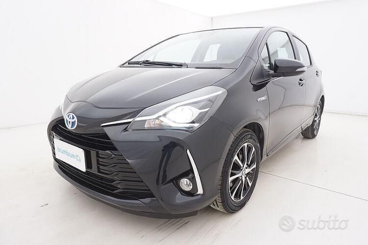 Usata Toyota Yaris Hybrid Active 100 CV (73 kW) 2018 Nero Berlina