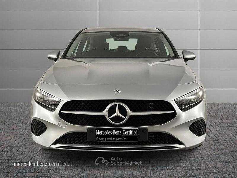 Usata Mercedes A180 Advanced 116 CV (85 kW) 2025 Argento Berlina