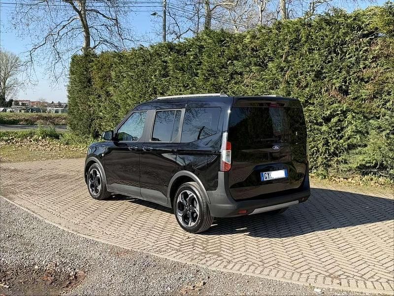 Usata Ford Tourneo Courier Active 125 CV (91 kW) 2025 Monovolume