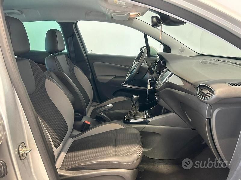 Usata Opel Crossland X 102 CV (75 kW) 2019 Grigio SUV