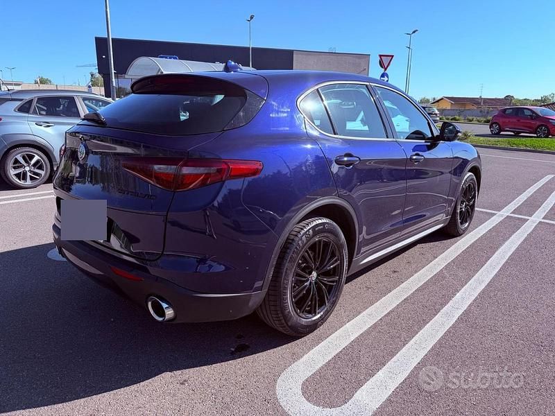 Usata Alfa Romeo Stelvio 190 CV (139 kW) 2020 Blu SUV