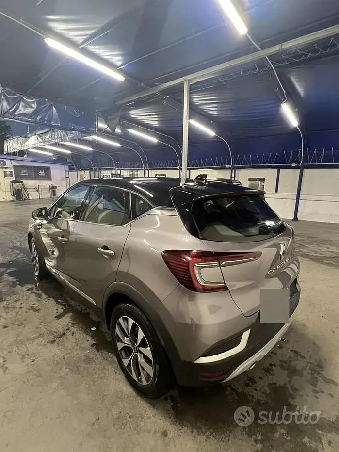 Usata Renault Captur 116 CV (85 kW) 2020 SUV
