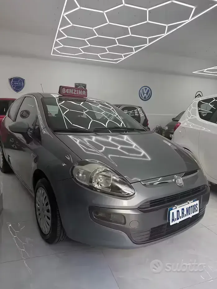 Usata Fiat Punto Evo Dynamic 65 CV (47 kW) 2010 Grigio Utilitaria
