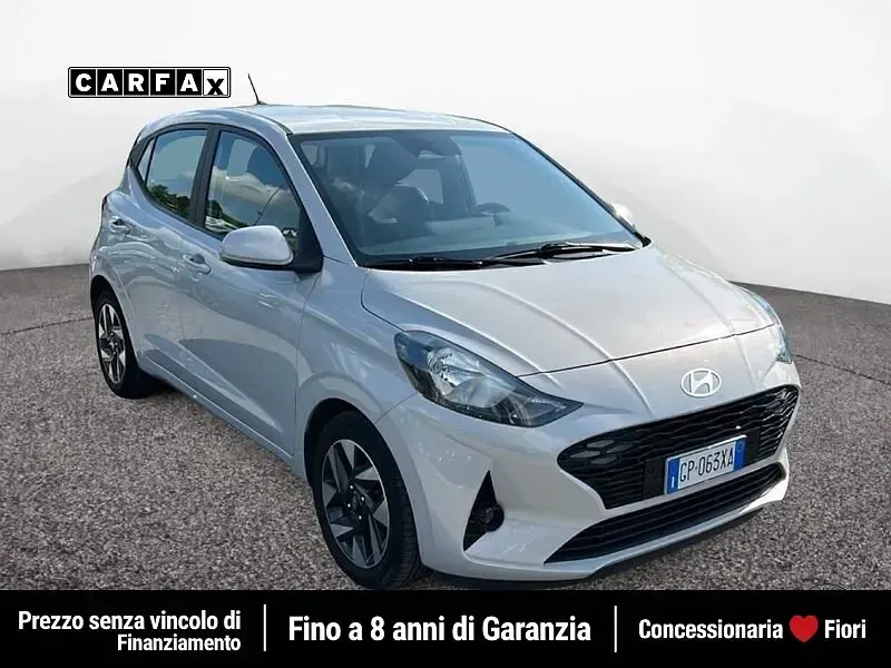 Usata Hyundai i10 67 CV (49 kW) 2023 Grigio Utilitaria