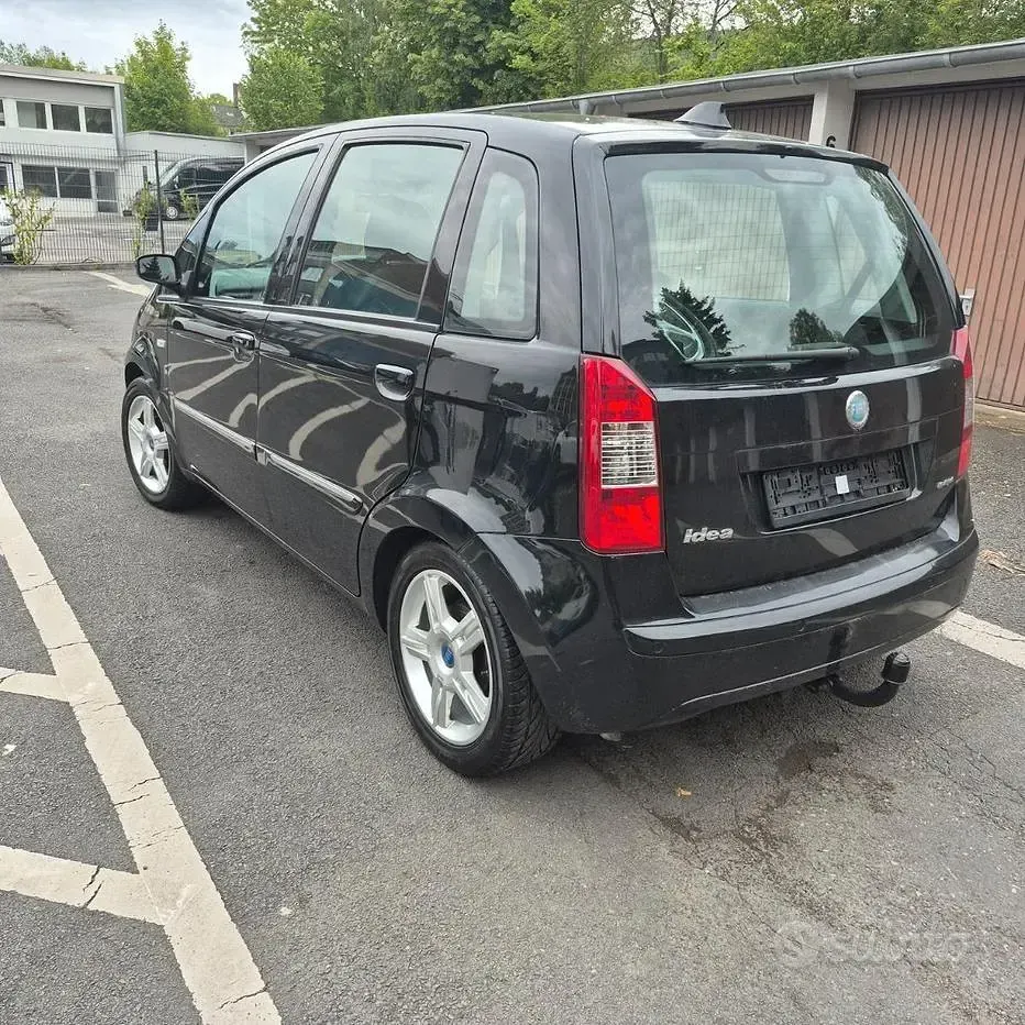 Usata Fiat Idea 90 CV (66 kW) 2007 Nero Monovolume