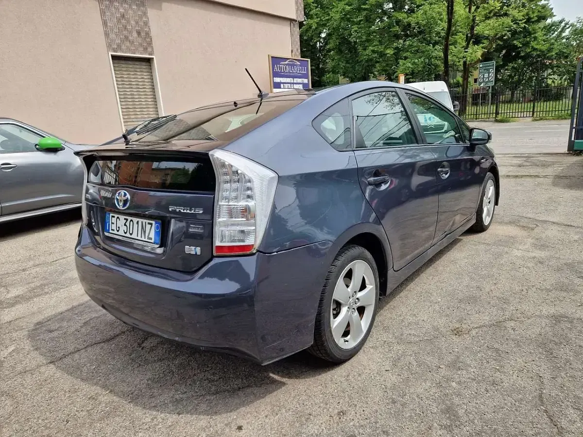 Usata Toyota Prius Active 99 CV (72 kW) 2011 Other Berlina