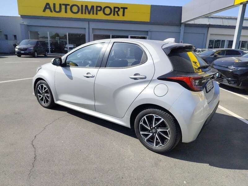Usata Toyota Yaris Active 72 CV (52 kW) 2021 Grigio Berlina