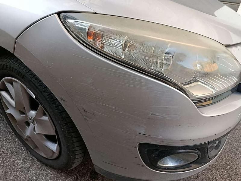 Usata Renault Mégane III 110 CV (80 kW) 2012 Argento Berlina