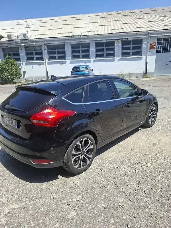 Usata Ford Focus Titanium S 125 CV (91 kW) 2016 Berlina
