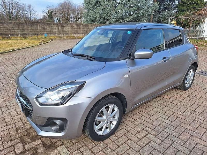 Usata Suzuki Swift Cool 83 CV (61 kW) 2021 Grigio Utilitaria