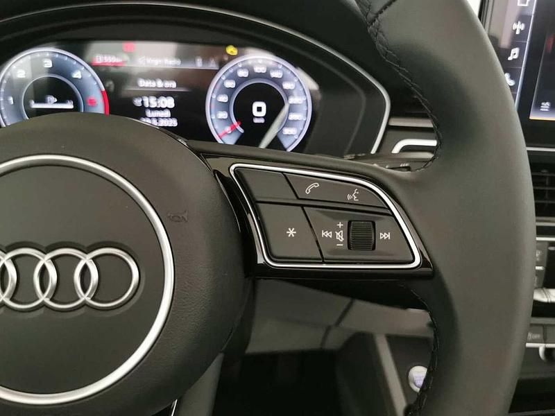 Usata Audi A5 S-Line 163 CV (119 kW) 2024 Grigio Cabrio