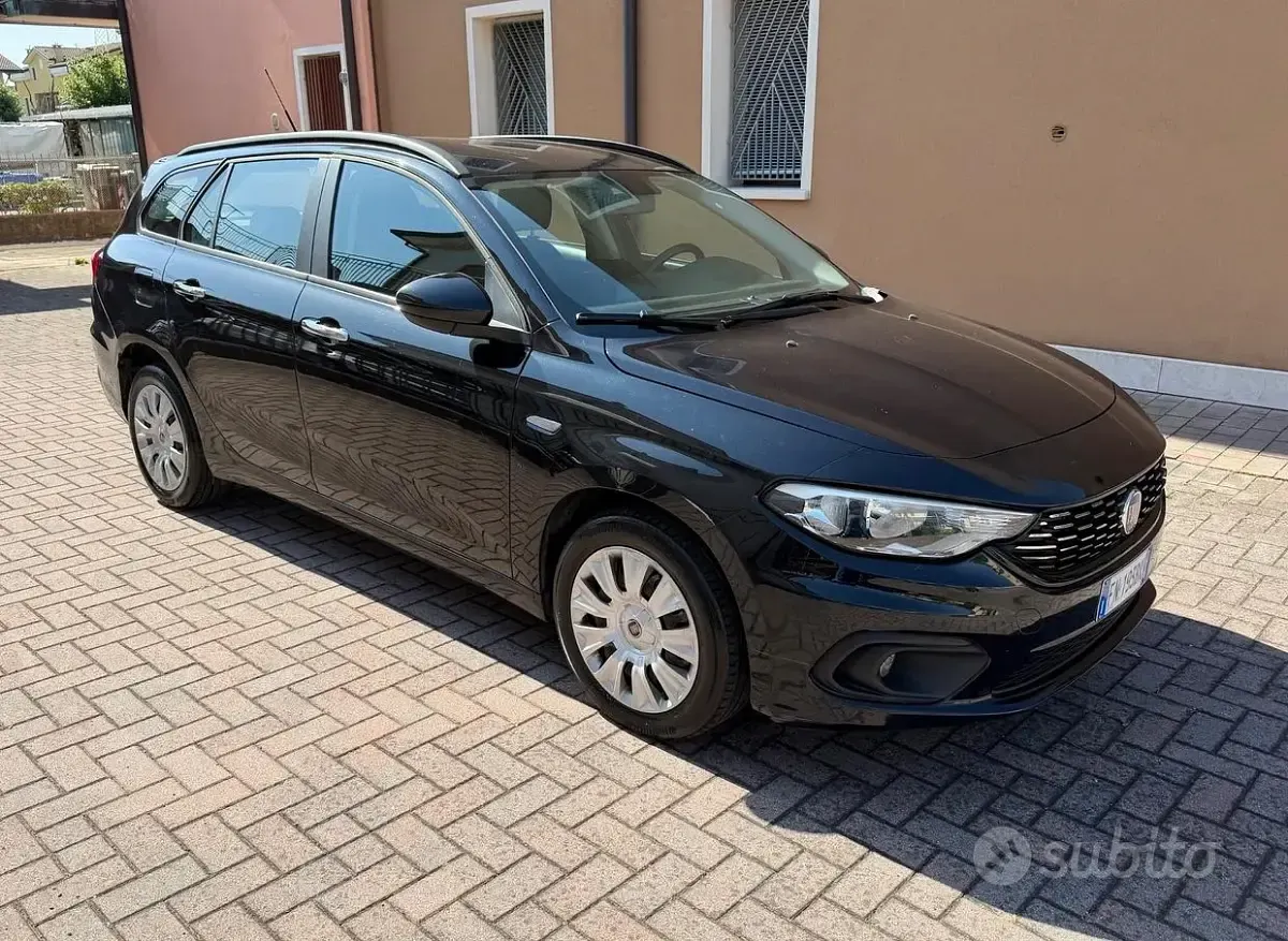 Usata Fiat Tipo 120 CV (88 kW) 2018 Station wagon
