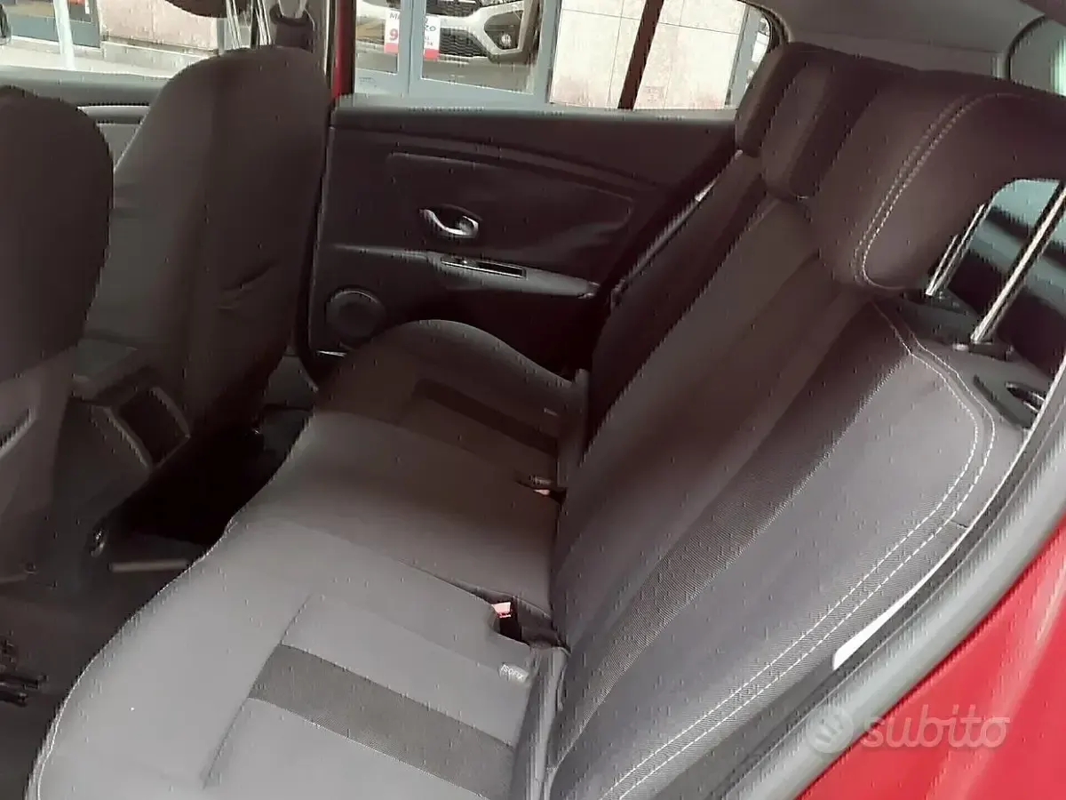 Usata Renault Mégane Coupé 110 CV (80 kW) 2010 Rosso Coupé