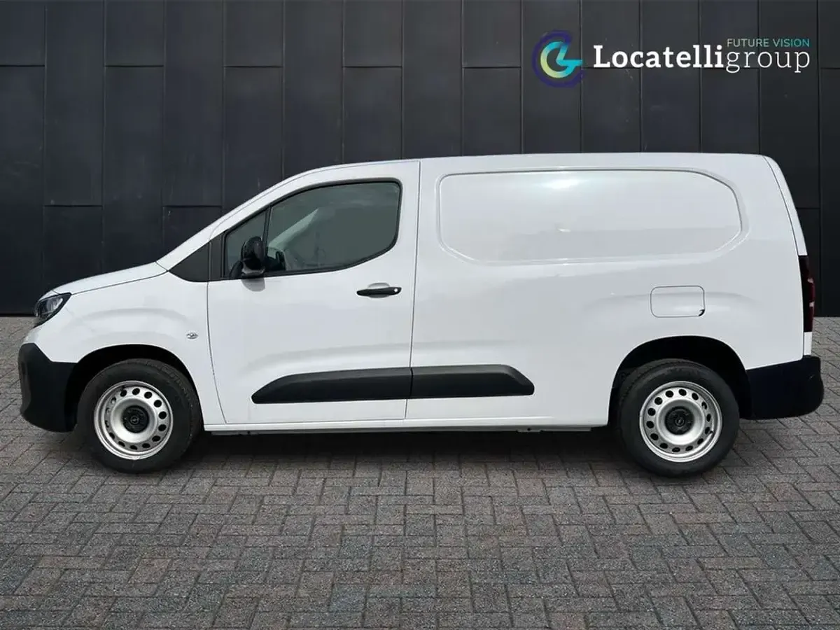 Nuova Opel Combo S 102 CV (75 kW) 2025 Kaolin white pastello Monovolume