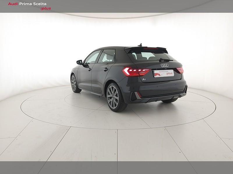 Usata Audi A1 Sportback S-Line 110 CV (80 kW) 2023 0e nero mito metallizzato Utilitaria