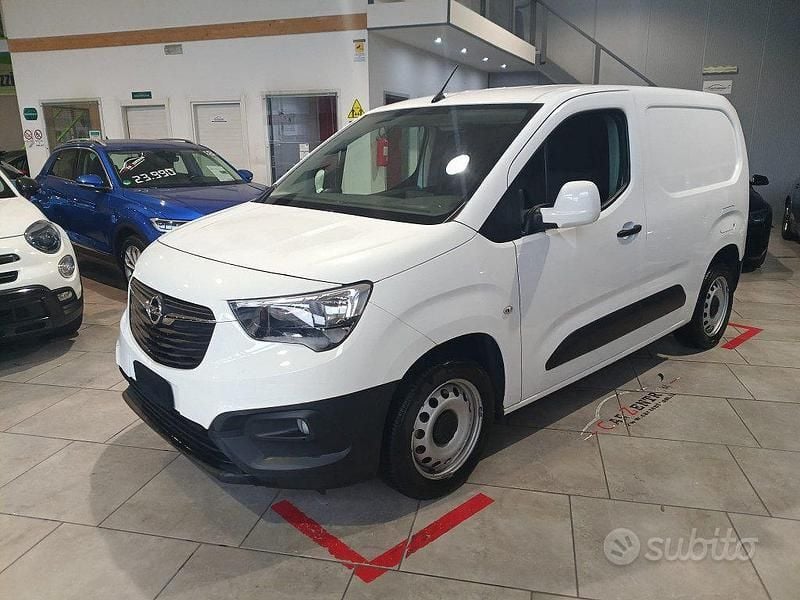Usata Opel Combo S 102 CV (75 kW) 2020 Bianco Monovolume