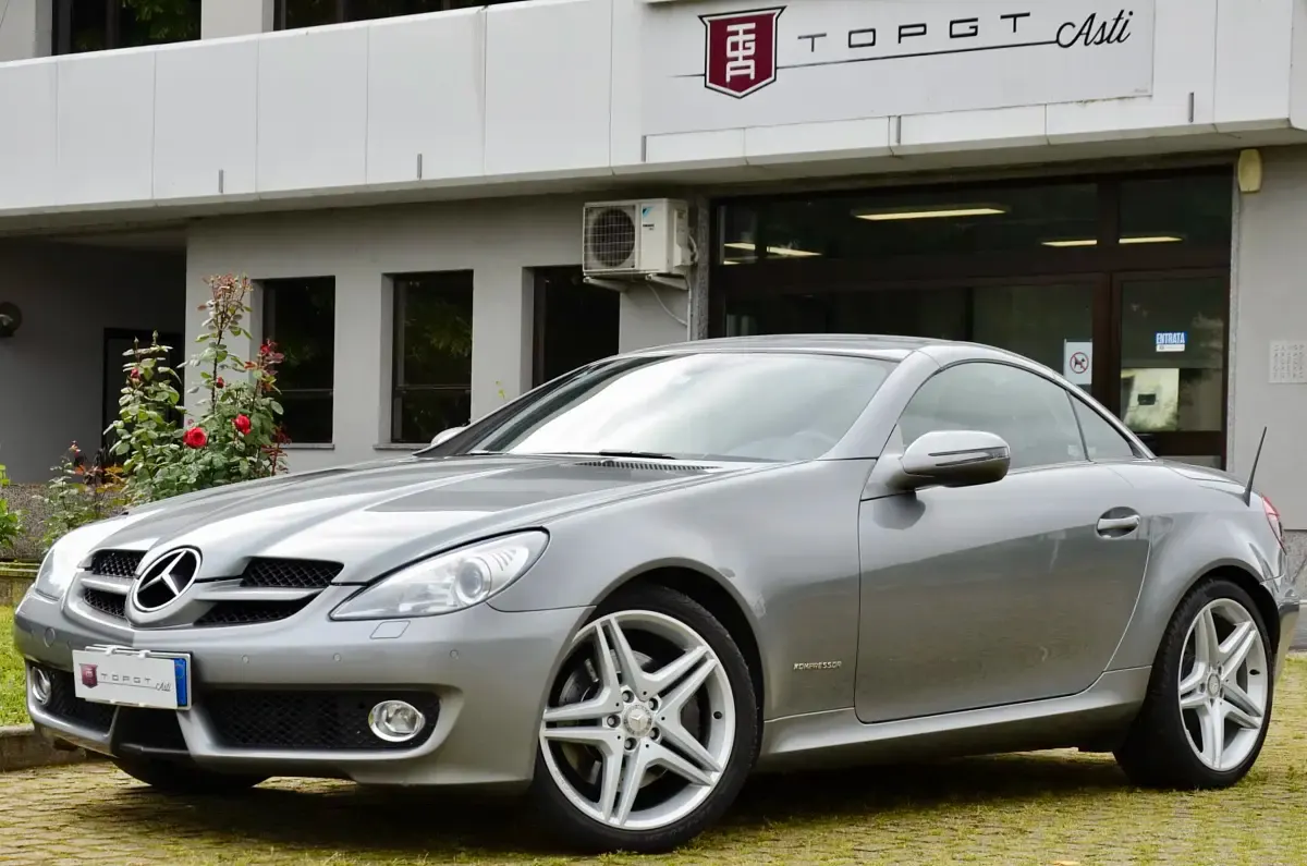 Usata Mercedes SLK200 184 CV (135 kW) 2009 Grigio Cabrio