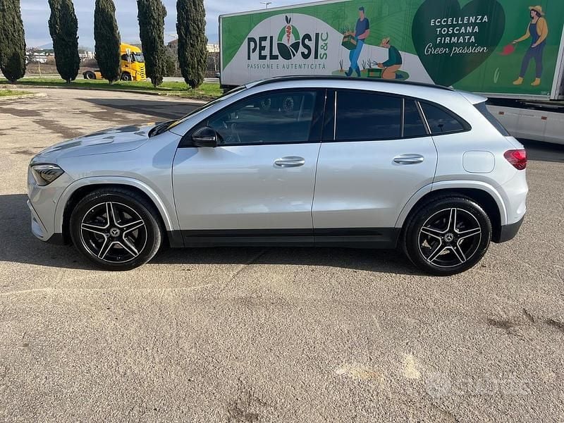 Usata Mercedes GLA200 Premium Plus 150 CV (110 kW) 2024 SUV