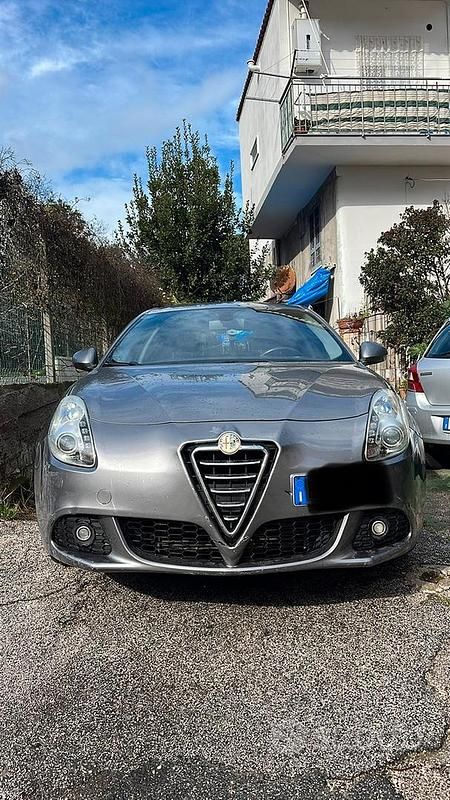 Usata Alfa Romeo Giulietta 105 CV (77 kW) 2013 Grigio Berlina