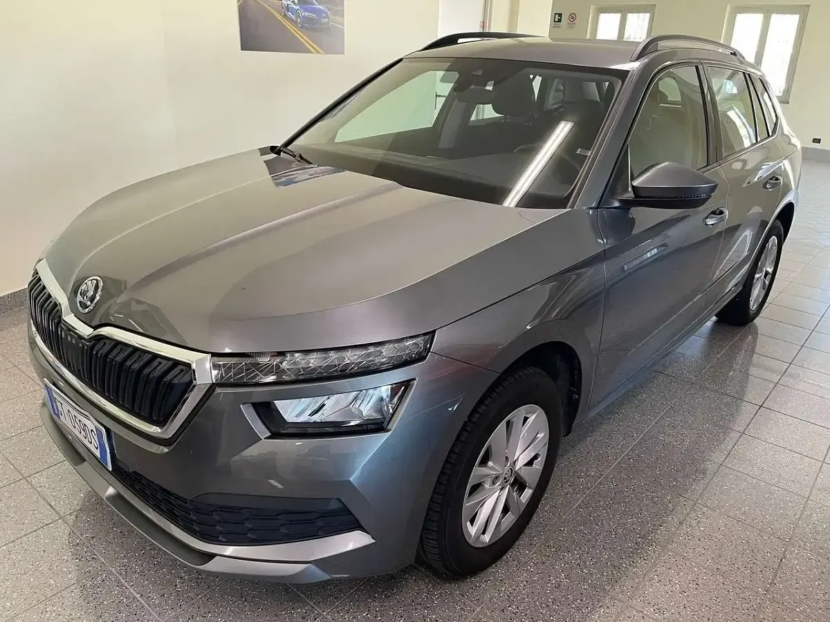 Usata Skoda Kamiq Style 95 CV (69 kW) 2024 Grigio scuro SUV
