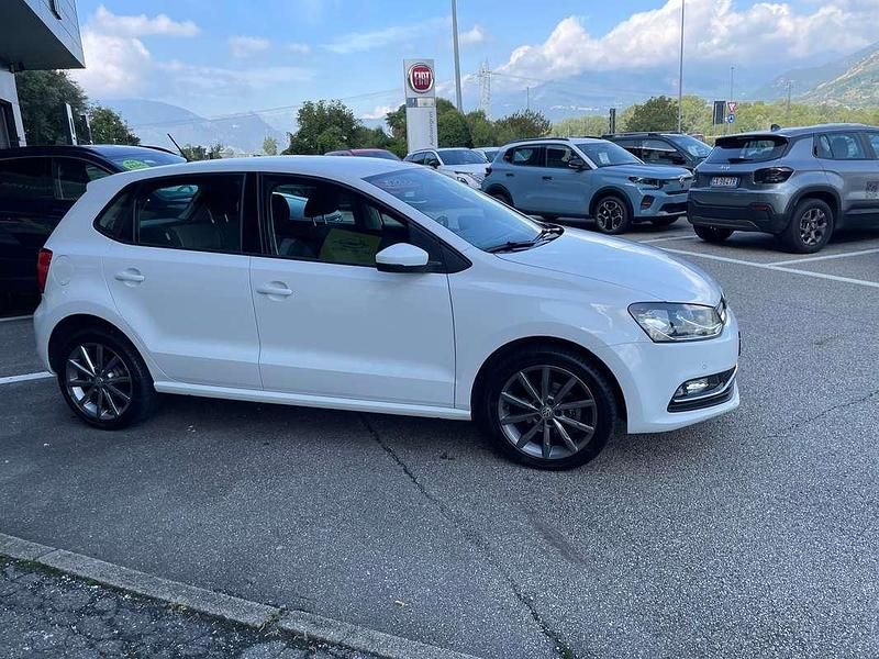 Usata VW Polo Comfortline 90 CV (66 kW) 2016 Bianco Berlina