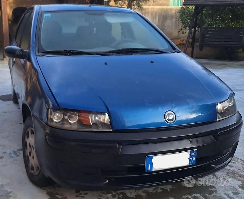 Usata Fiat Punto 2001 Blu Utilitaria