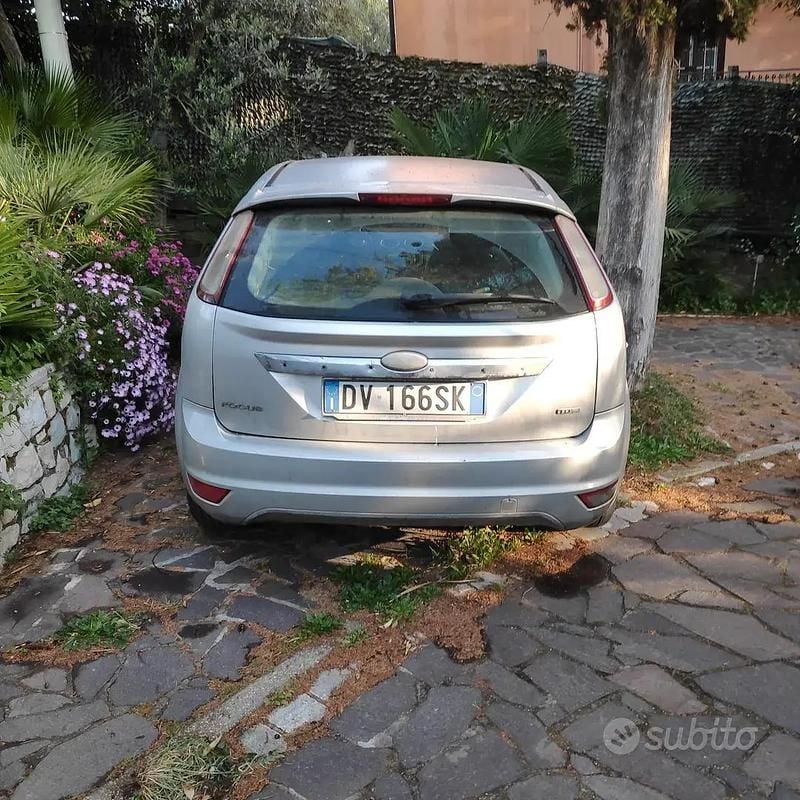 Usata Ford Focus 90 CV (66 kW) 2009 Grigio Berlina